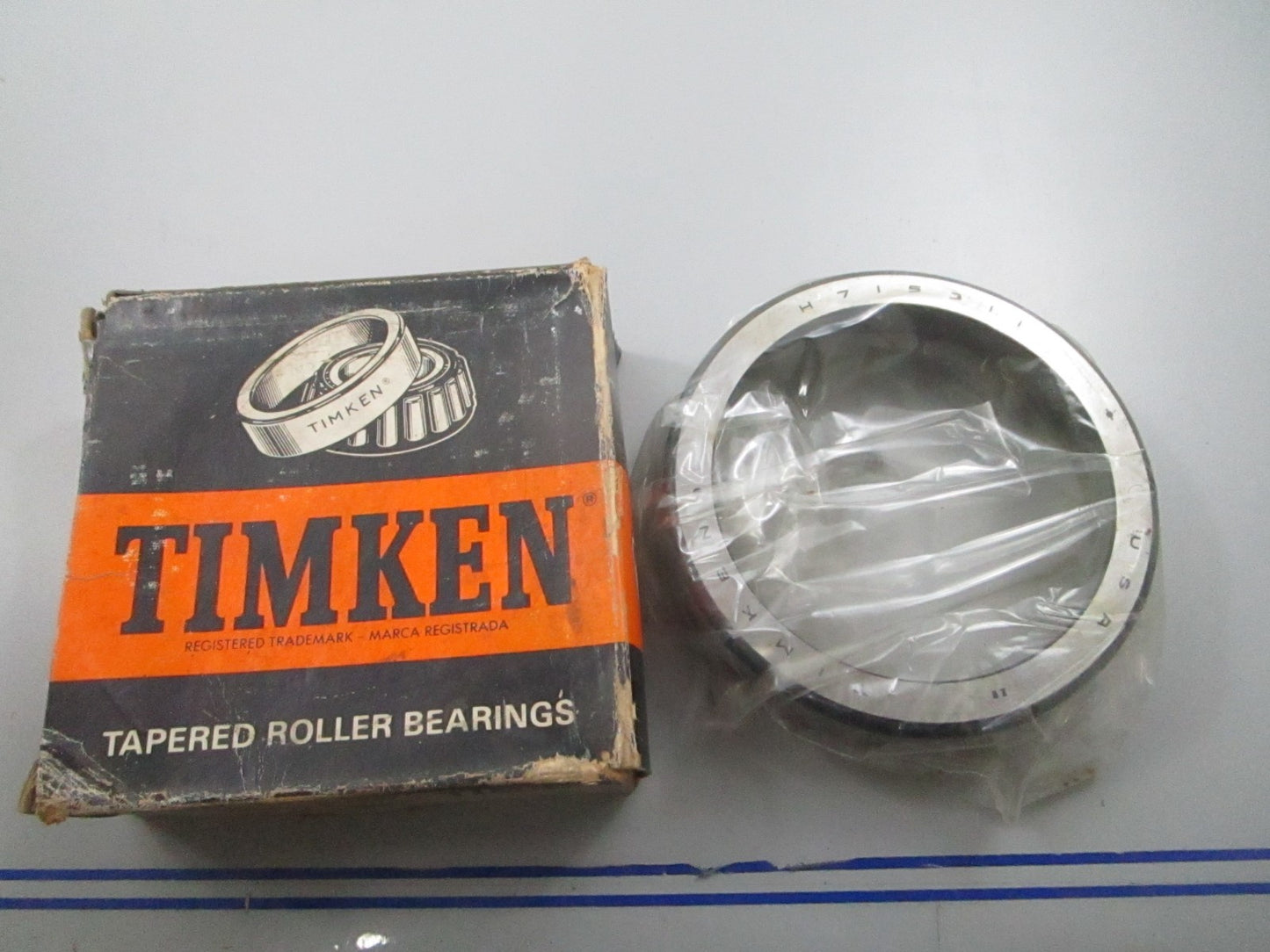 *NEW OEM* 0720 Timken Tapered Roller Bearing Cup H715311