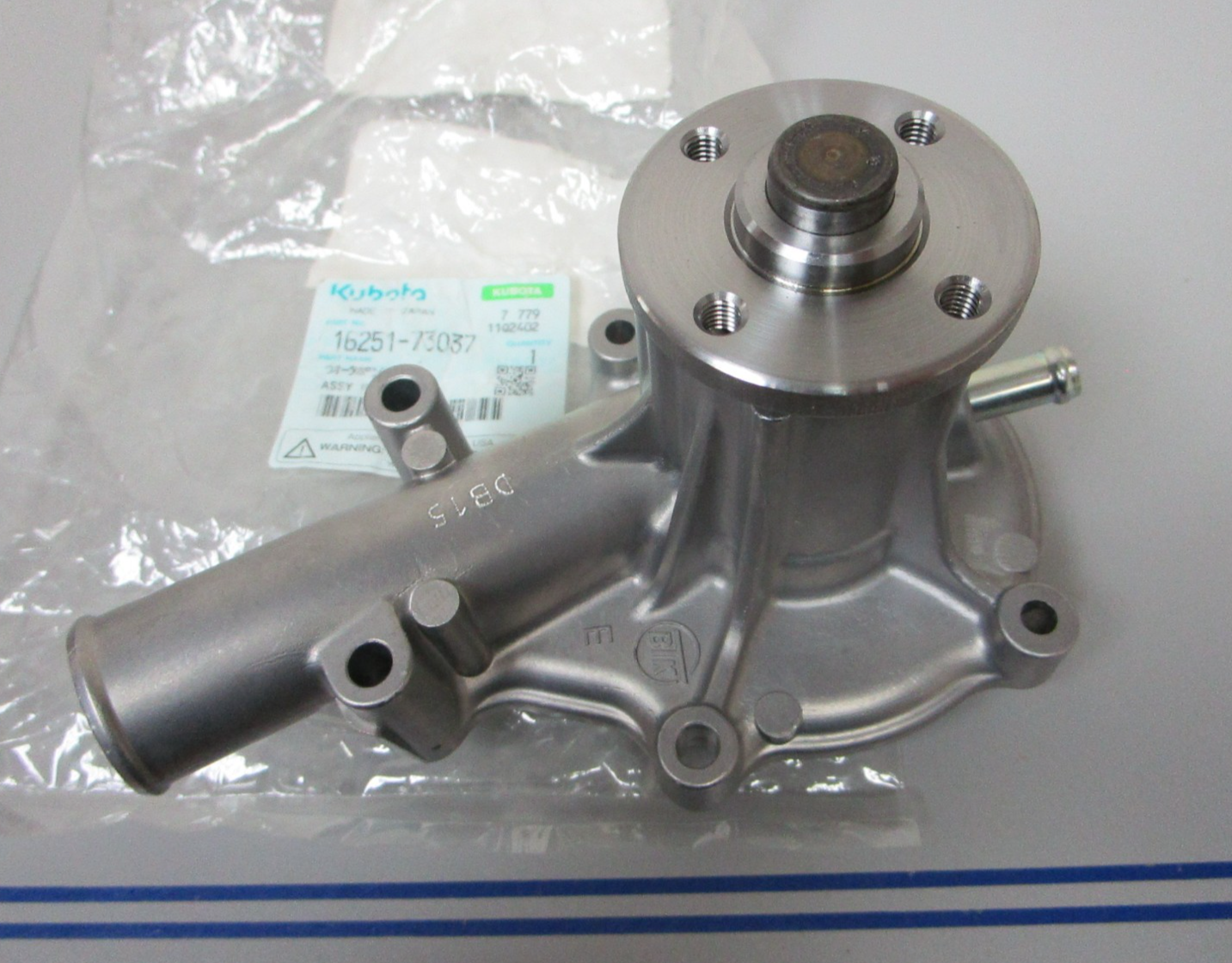 *NEW OEM* 0720 Kubota Water Pump Assembly 16251-73037