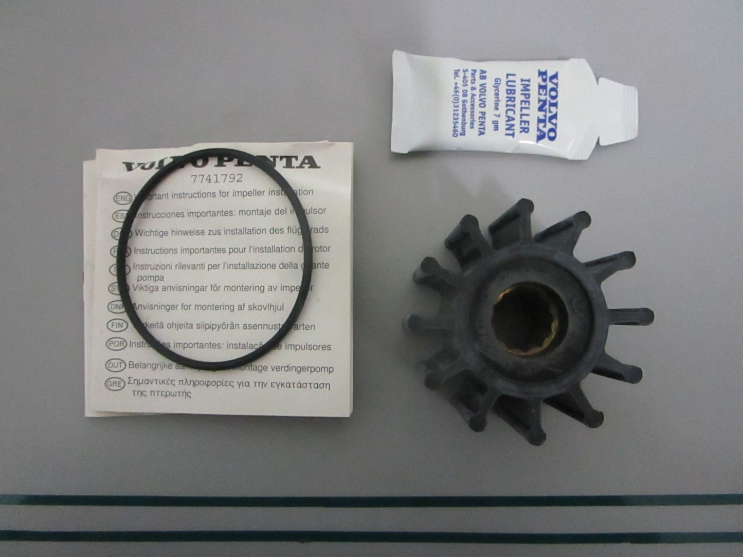 NEW OEM 21951348 Volvo Penta Impeller Kit 0820