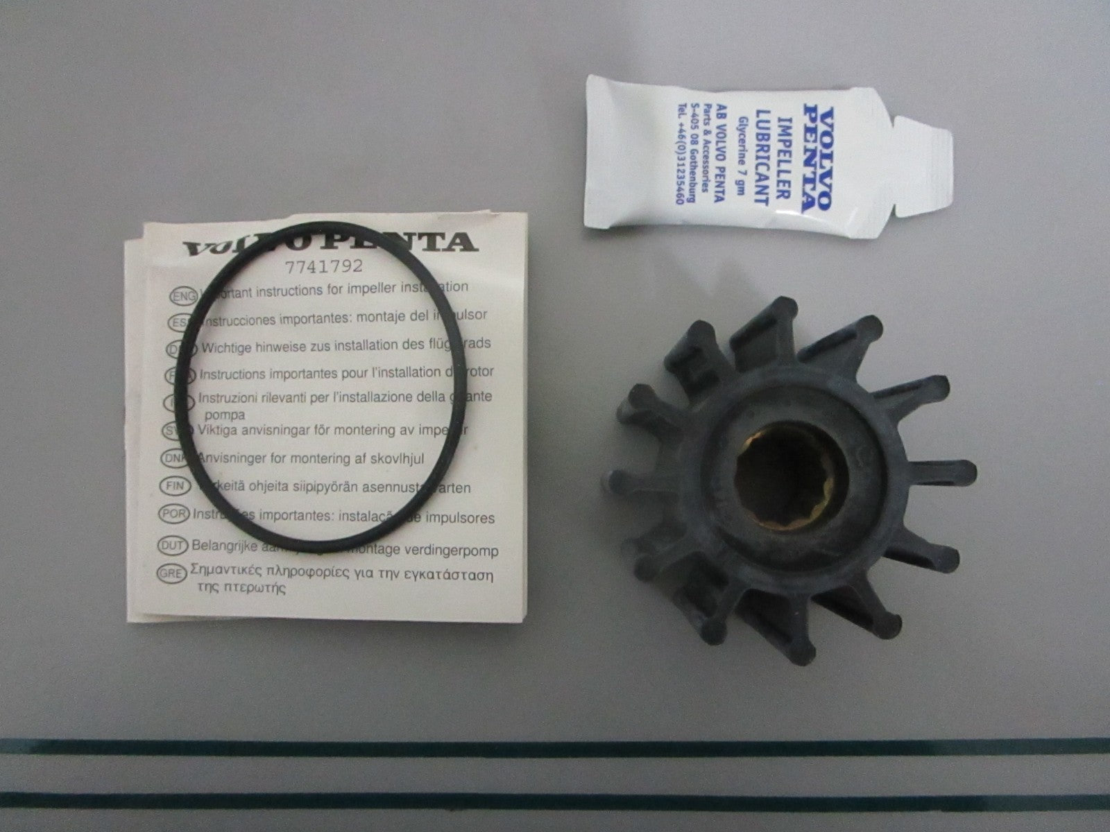 NEW OEM 21951348 Volvo Penta Impeller Kit 0820