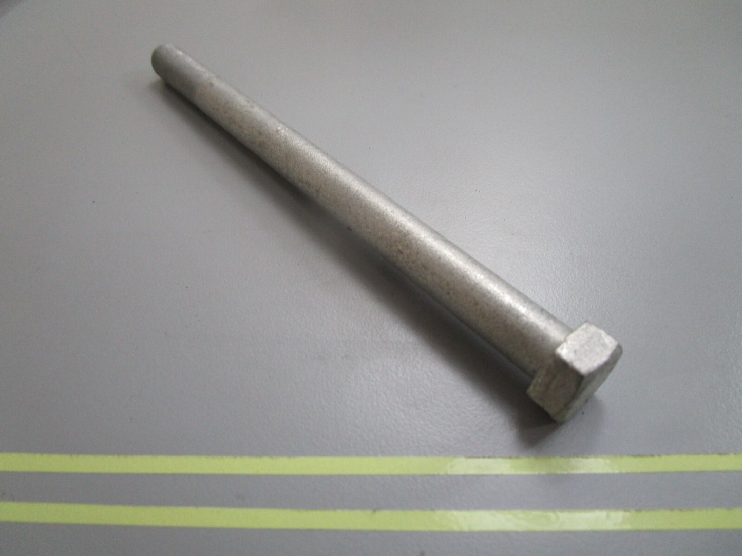 *NEW OEM* 0810 Mercury Quicksilver Screw 10-49554