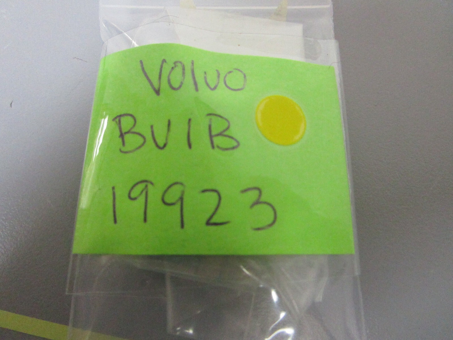 *NEW OEM* 0750 Volvo Penta BULB 19923