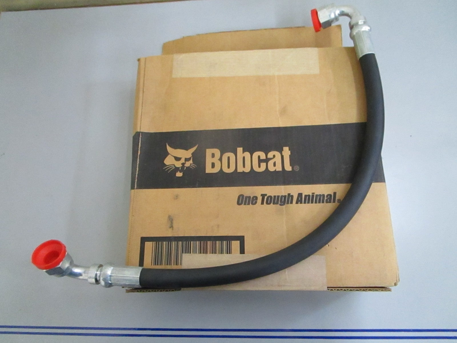*NEW OEM* 0820 Bobcat Hose 6567026
