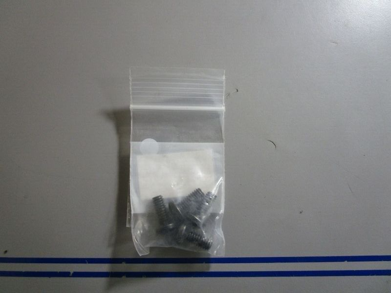 *NEW OEM* (LOT OF 4) 0770 Volvo Penta Screw 950046