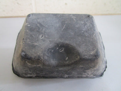 *NEW OEM* 0810 Volvo Penta Rubber Cushion 875379