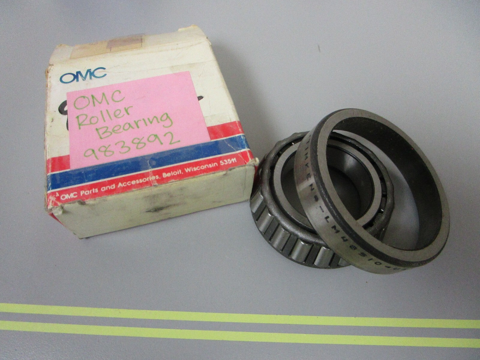 *NEW OEM* 0810 OMC Johnson Evinrude Roller Bushing 983892 0983892