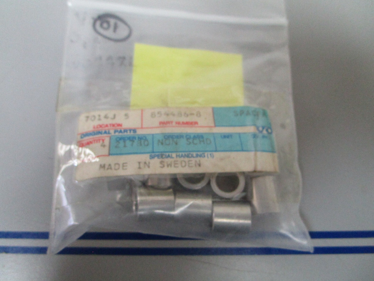 *NEW OEM* 0810 Volvo Penta Spacer 854486