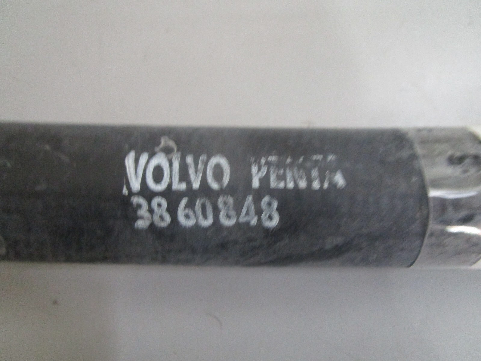 *NEW OEM* 0820 Volvo Penta Hose 3860848