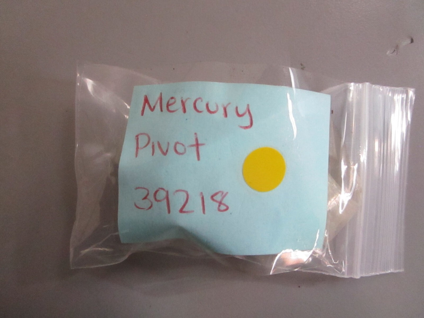 *NEW OEM* (LOT OF 2) 0810 Mercury Quicksilver Pivot 39218