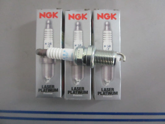 *NEW OEM* (LOT OF 3) 0820 NGK Spark Plug PZFR5F-11