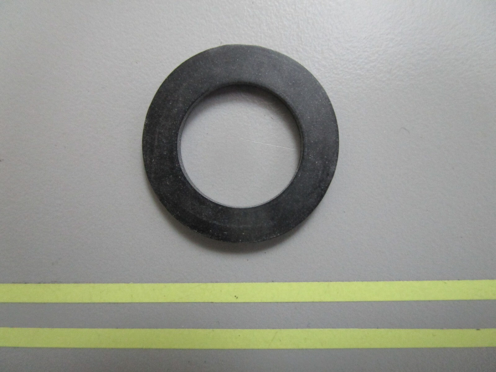 *NEW OEM* 0810 OMC Johnson Evinrude Gasket 329319 0329319