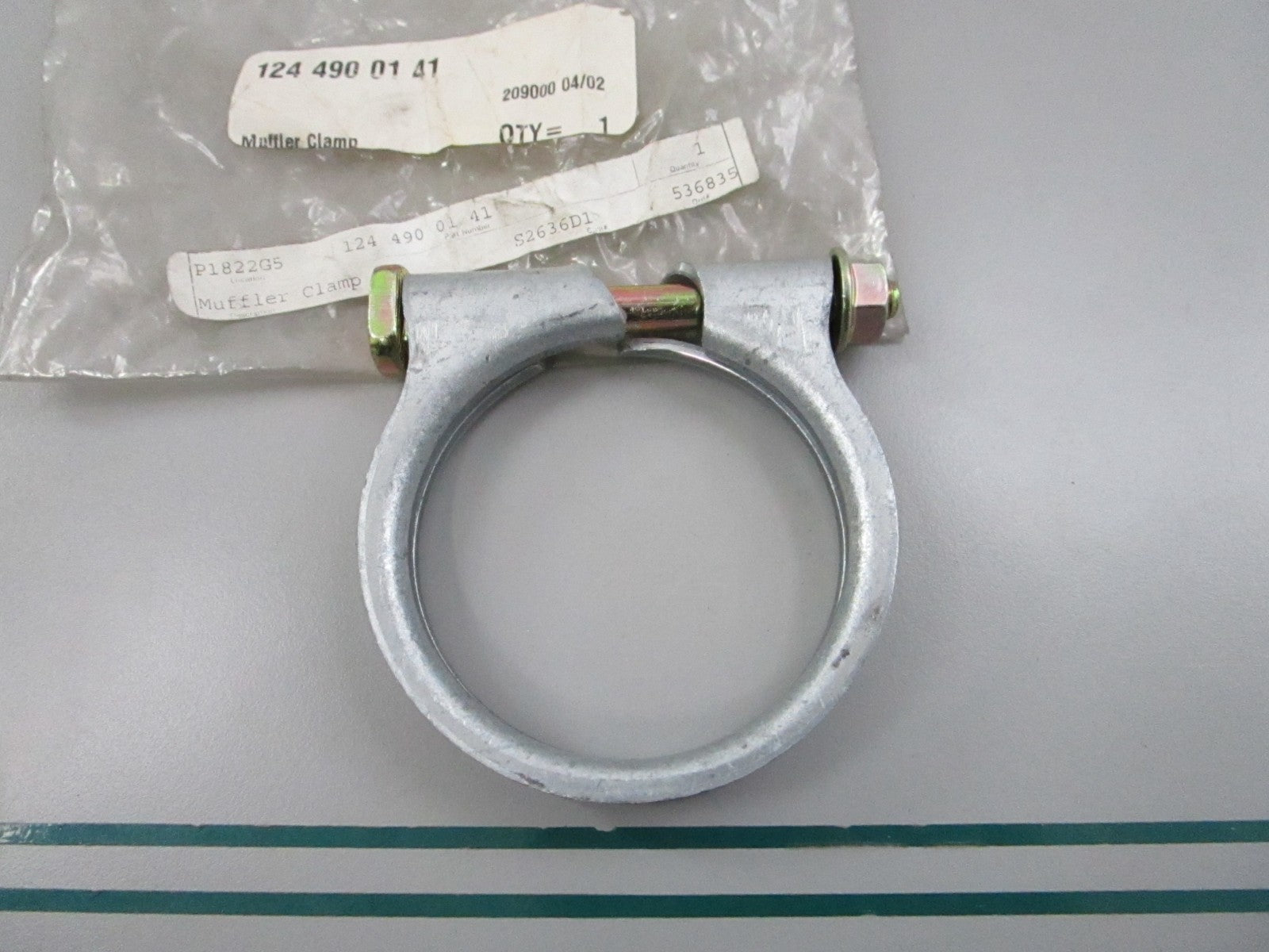 NEW OEM 1244900141 Mercedes-Benz Muffler Clamp 0810