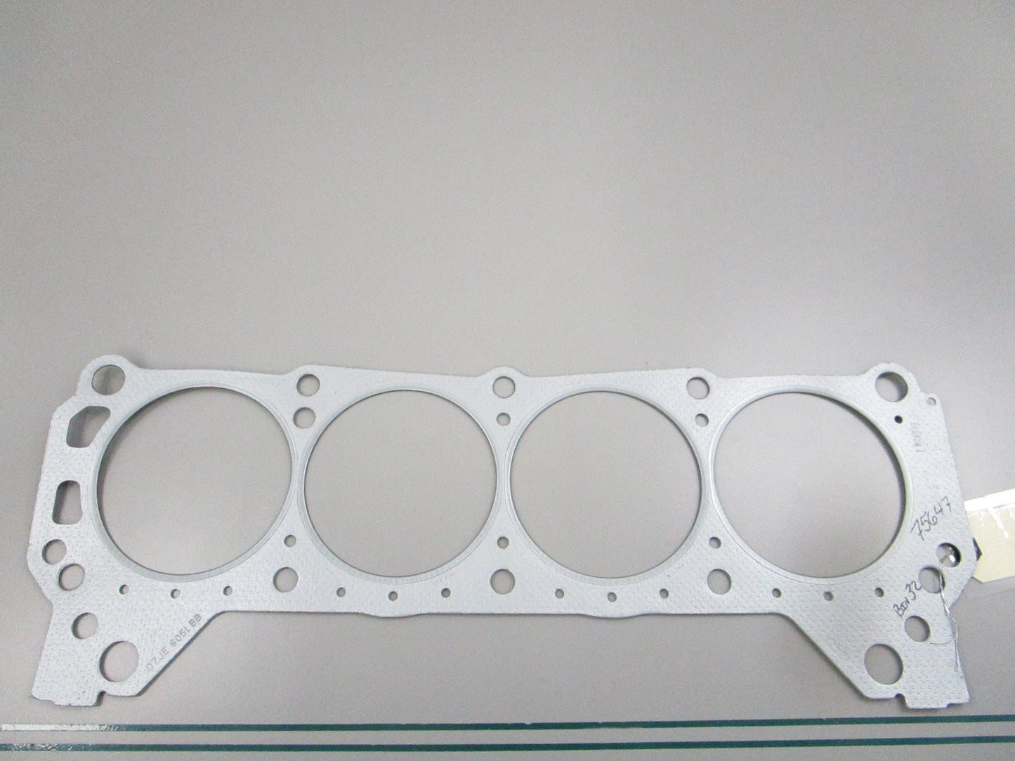 NEW OEM 27-75647 Mercury Quicksilver Gasket 0810