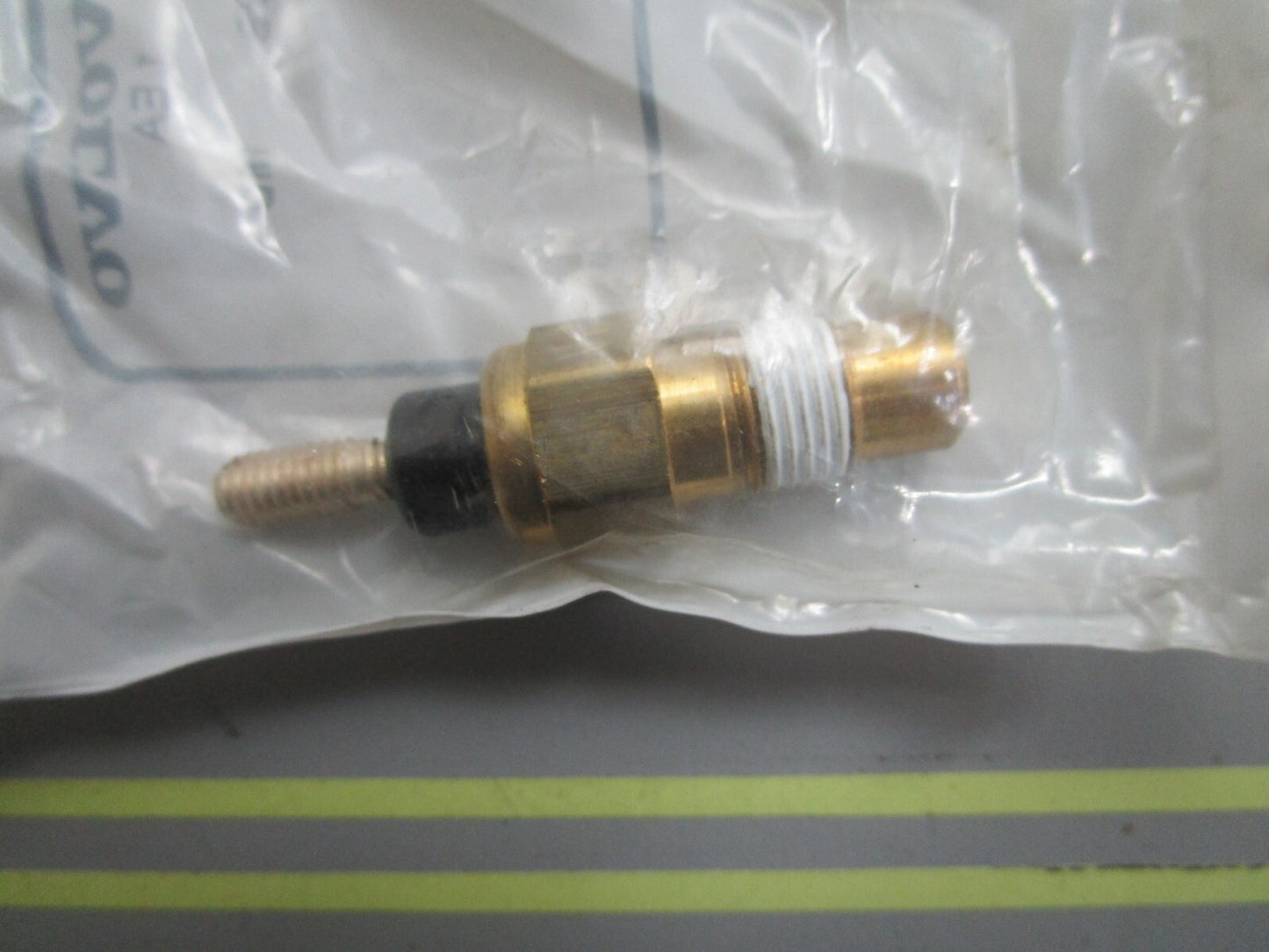 *NEW OEM* 0820 Volvo Penta Exhaust Temperature Sensor 3862500