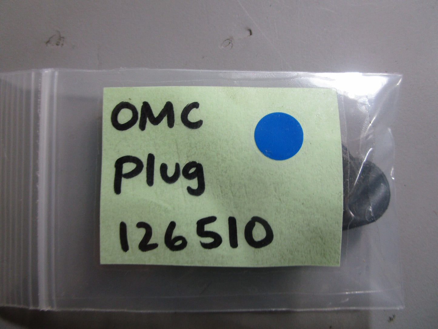 *NEW OEM* (LOT OF 2) 0810 OMC Johnson Evinrude Plug 126510 0126510