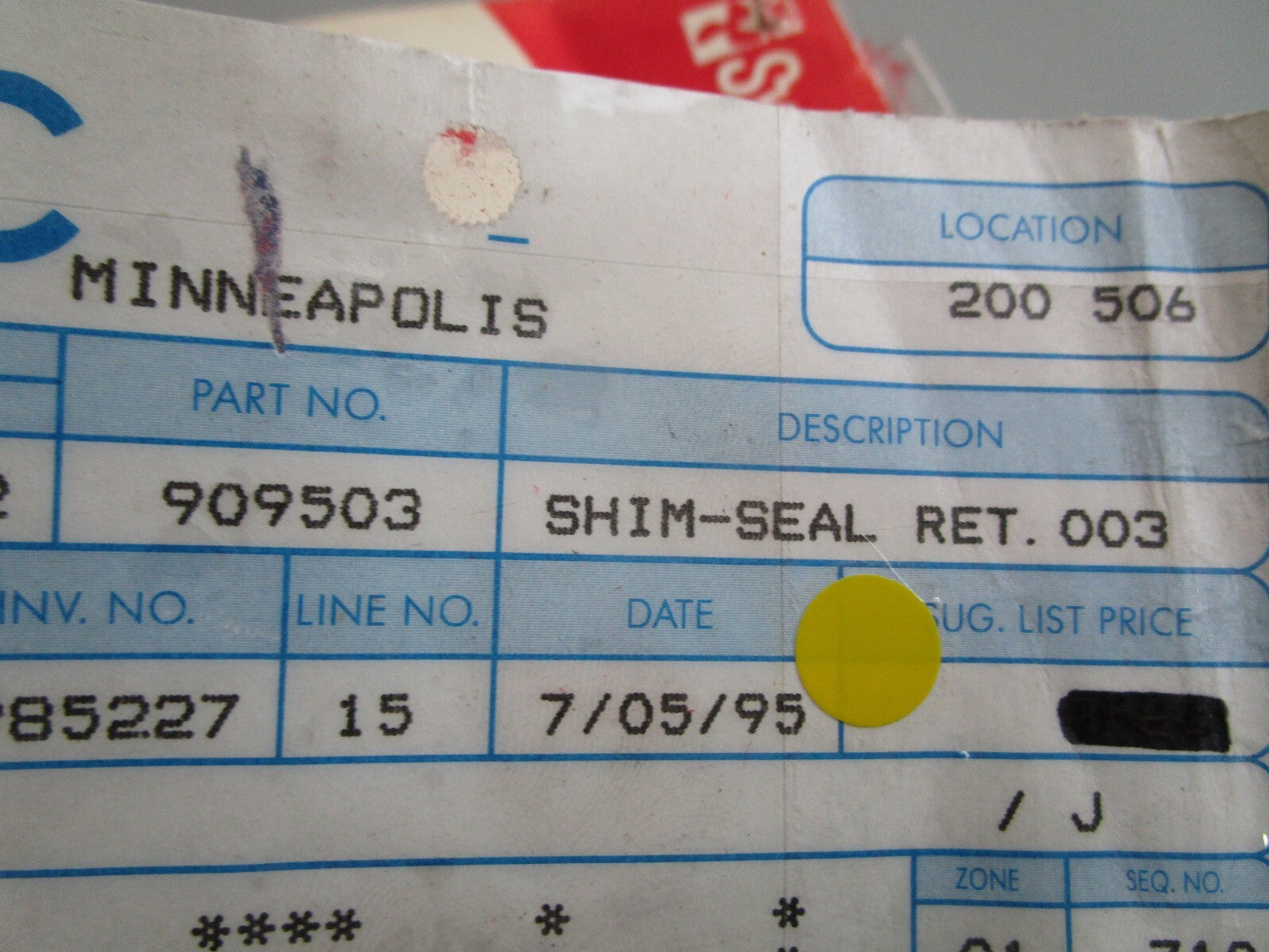 *NEW OEM* 0810 OMC Johnson Evinrude Seal Retainer .009 Shim 909503 0909503