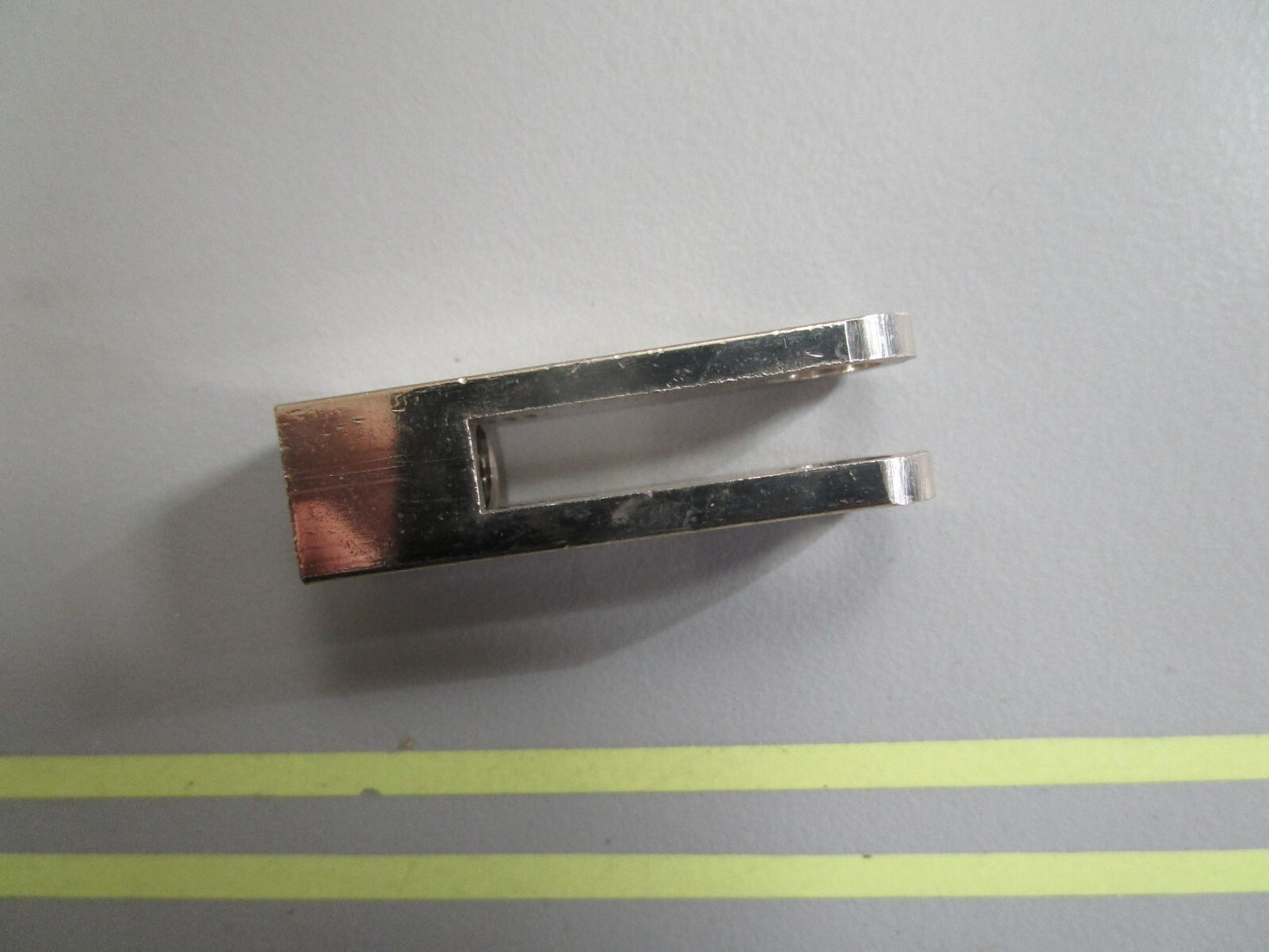 *NEW OEM* 0810 Volvo Penta Fork 3852328