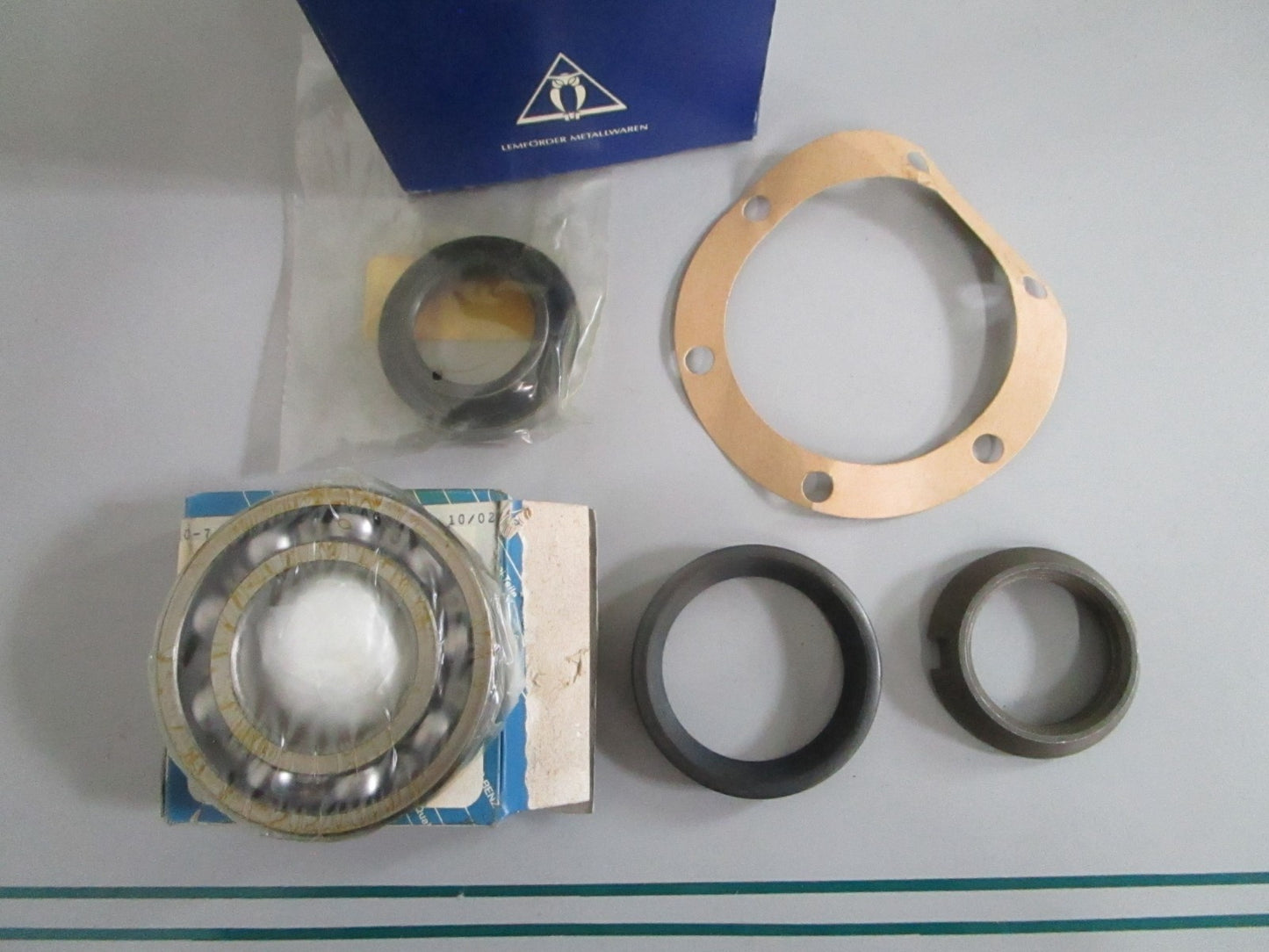 NEW OEM 1113500068 Mercedes-Benz Repair Kit 0820