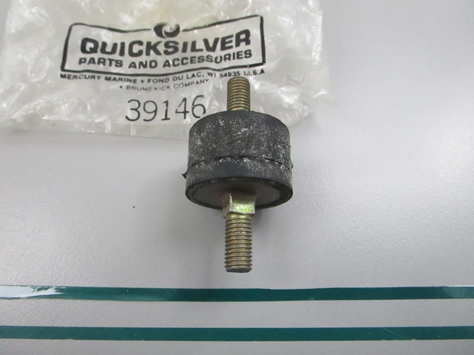 Mercury Quicksilver NEW OEM Mount 39146 Outboard Marine NOS Part 0810