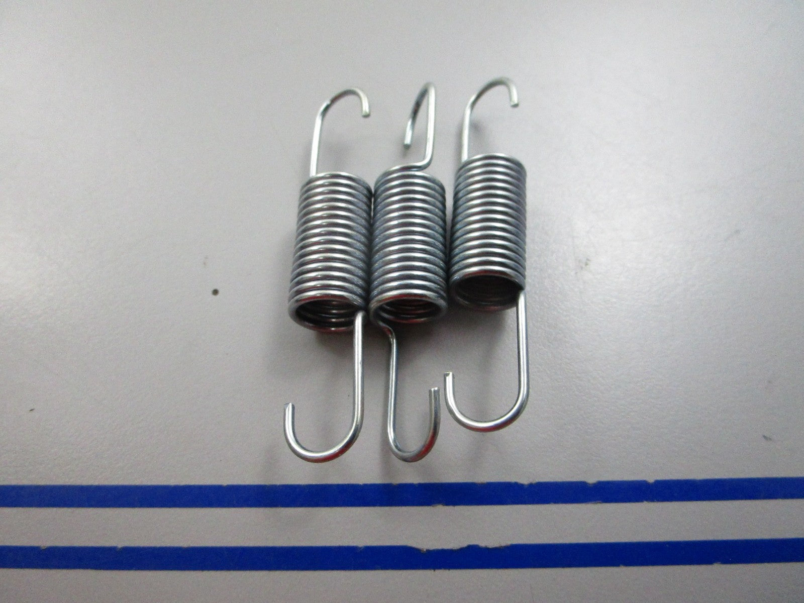 NEW OEM (LOT OF 2) 09443-11010 Suzuki Spring 0810