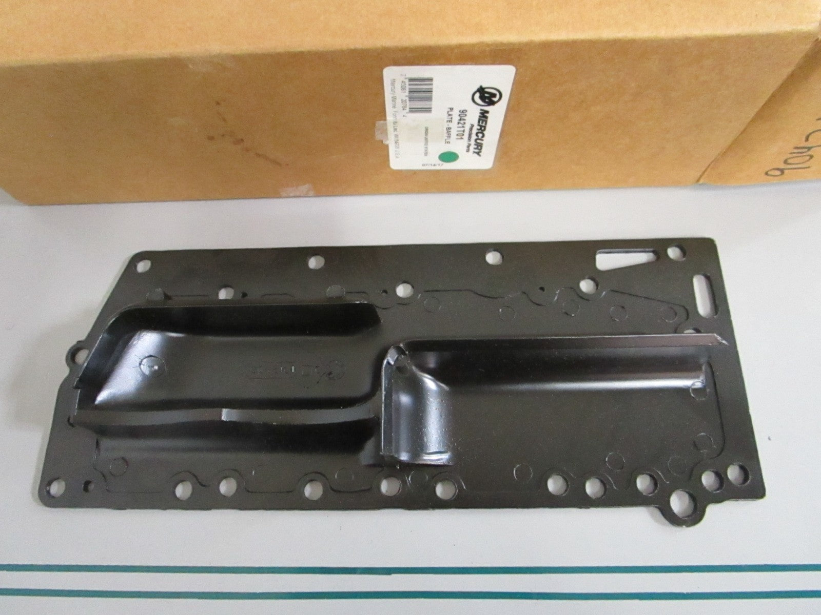NEW OEM 90421T01 Mercury Quicksilver Baffle Plate 0820