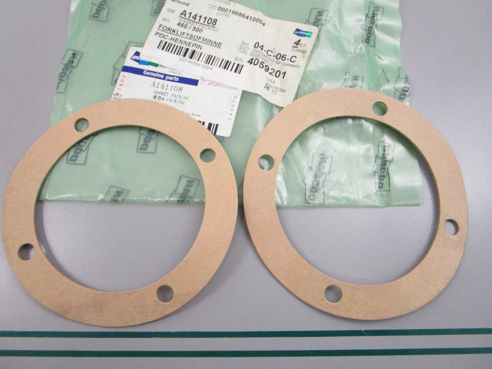NEW OEM (LOT OF 2) A141108 Doosan Packing Gasket 0810