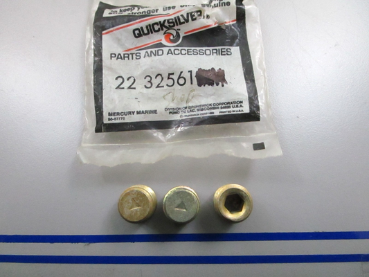 *NEW OEM* (LOT OF 3) 0810 Mercury Quicksilver Plug 22-32561