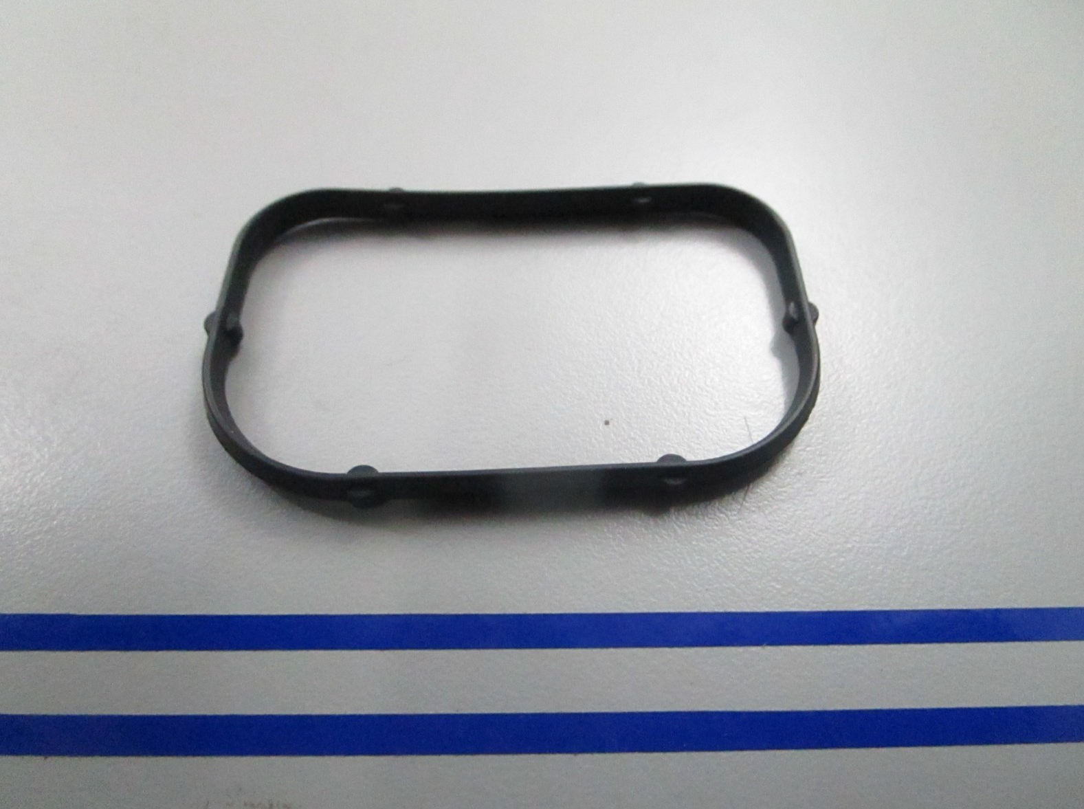 *NEW OEM* 0810 Volvo Penta Gasket 3841968