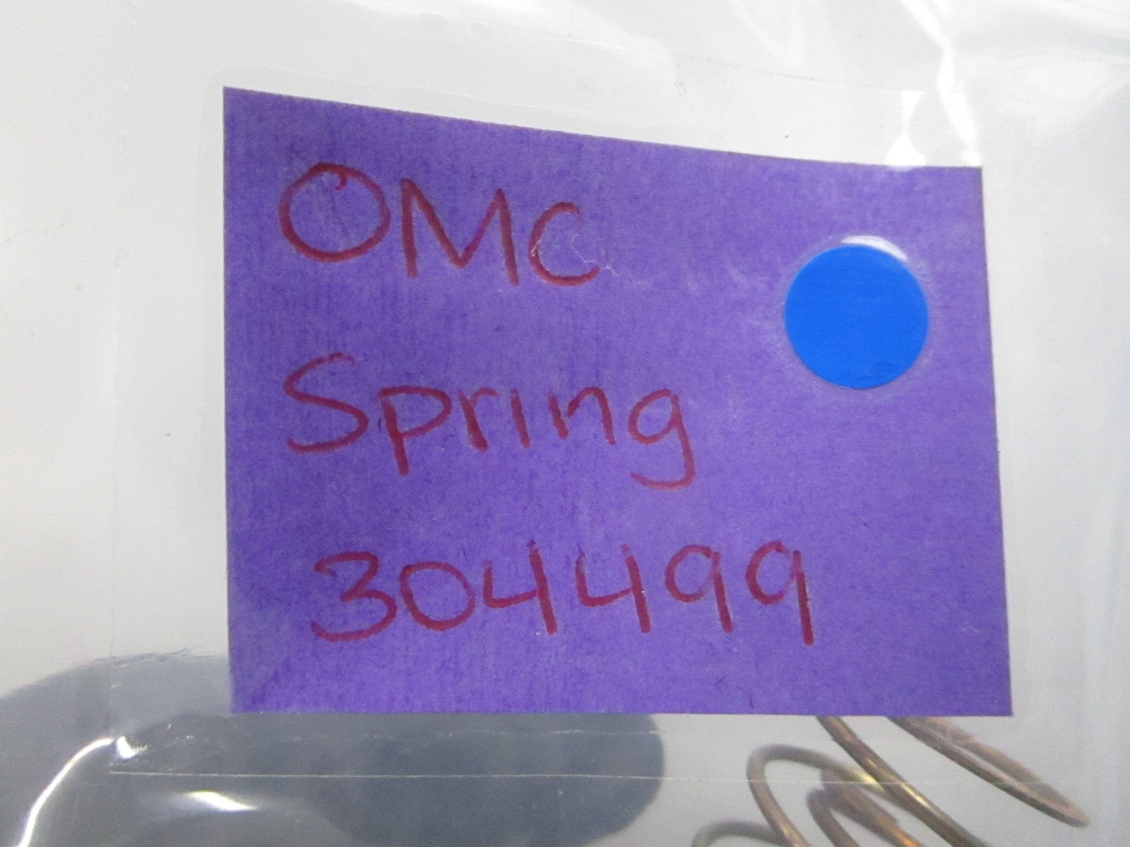 NEW OEM (LOT OF 2) 304499 0304499 OMC Johnson Evinrude Spring 0810