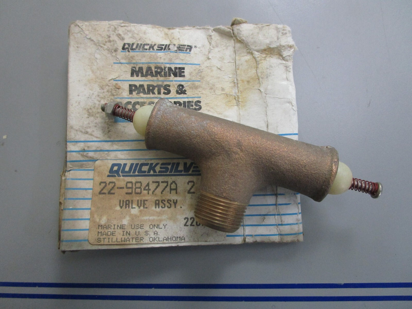 *NEW OEM* 0820 Mercury Quicksilver Valve Assy 22-98477A2