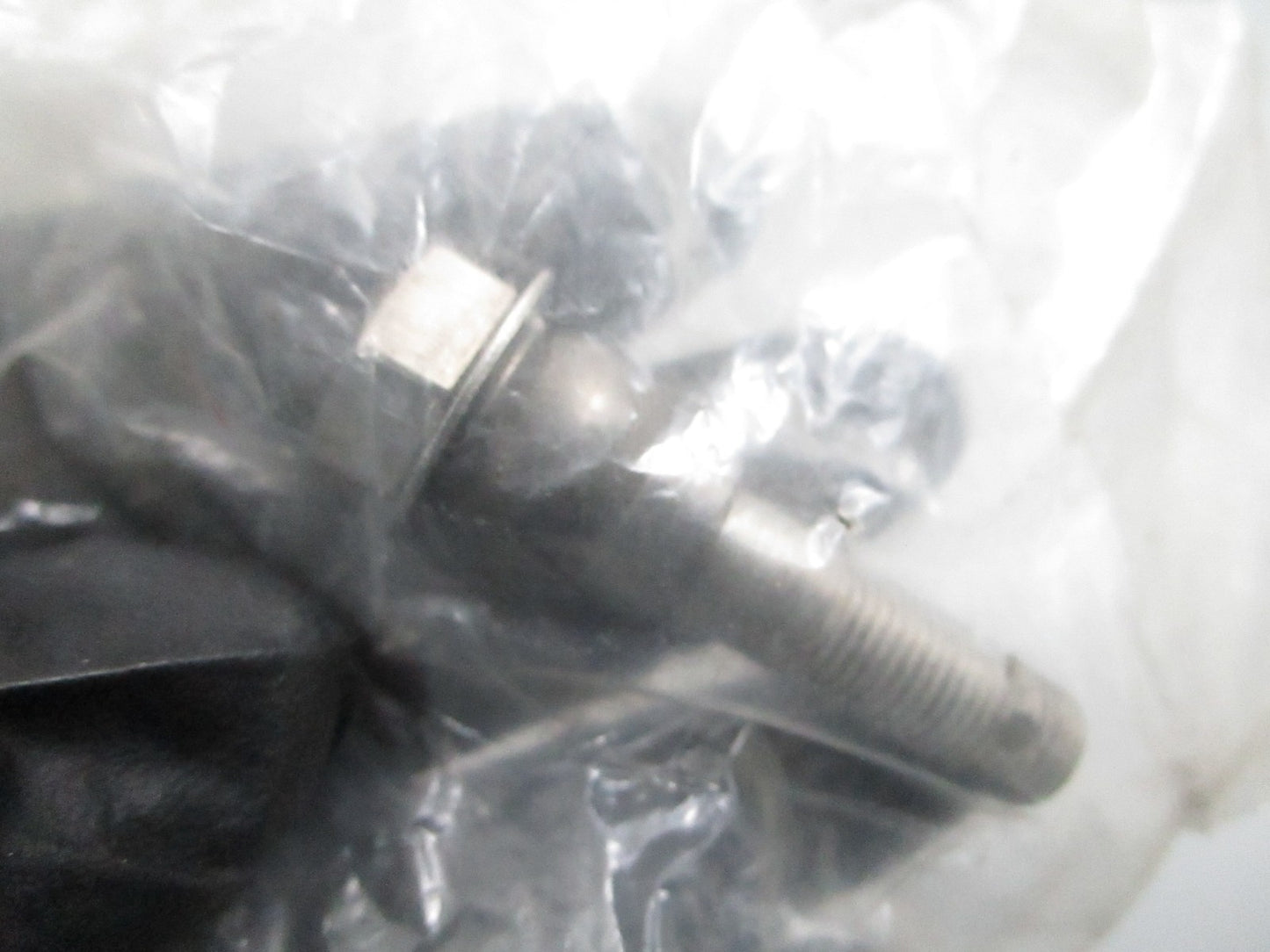 *NEW OEM* 0810 Mercury Quicksilver Bolt Assembly 10-87738A1