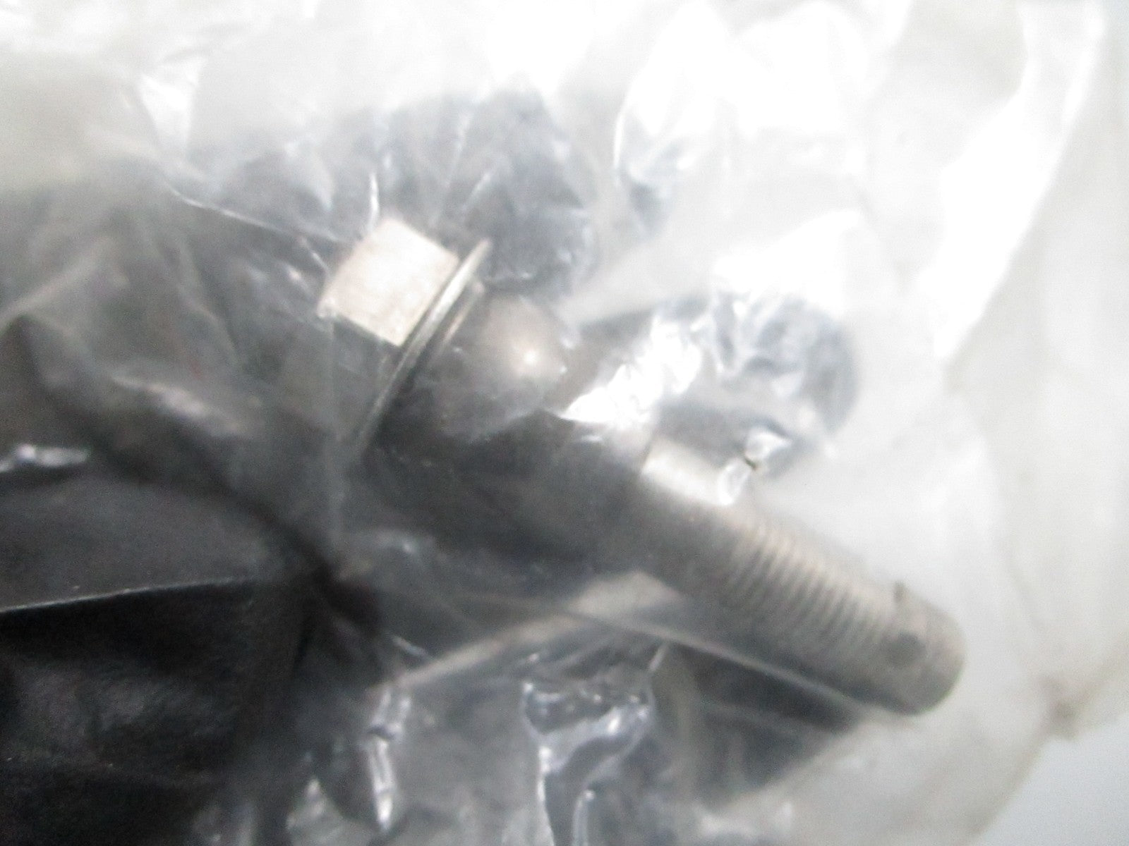 *NEW OEM* 0810 Mercury Quicksilver Bolt Assembly 10-87738A1