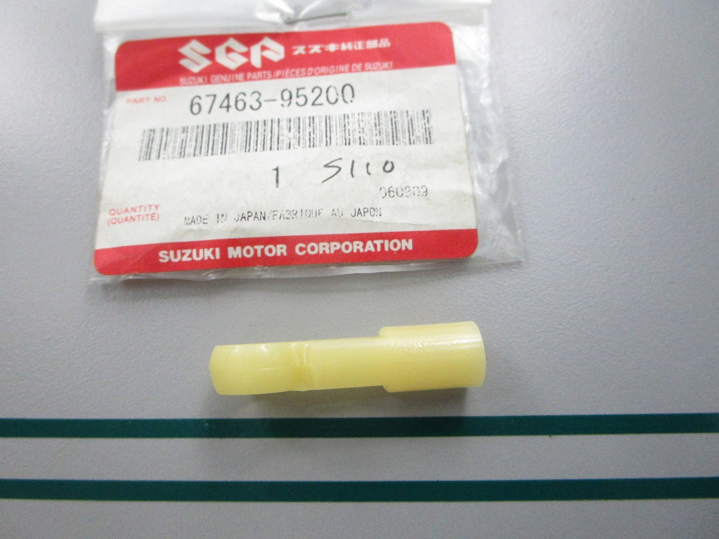 NEW OEM 67463-95200 Suzuki Throttle Connector 0810