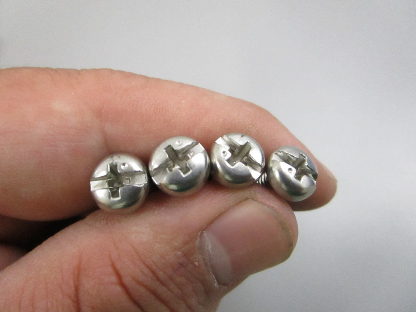 NEW OEM (LOT OF 4) 3140098 Polaris Screw 0810