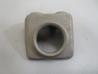 *NEW OEM* 0810 OMC Johnson Evinrude Front Support 315111 0315111