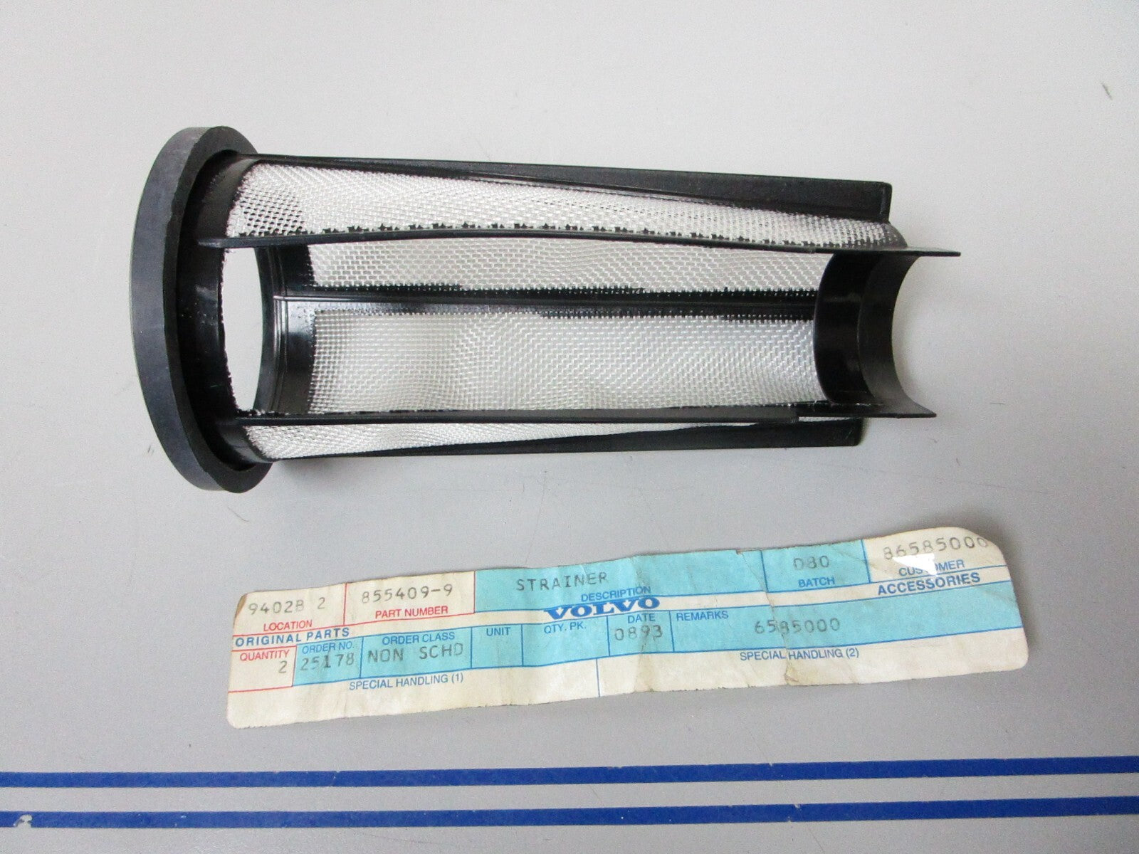*NEW OEM* 0720 Volvo Penta Strainer 855409