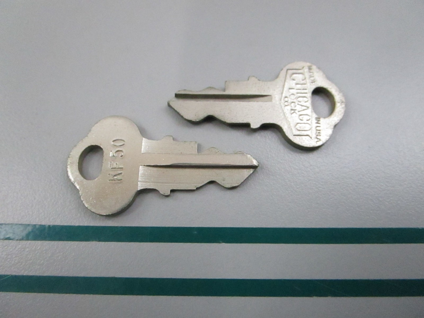 NEW OEM (LOT OF 2) 501565 0501565 OMC Johnson Evinrude KF 50 Ignition Key 0810