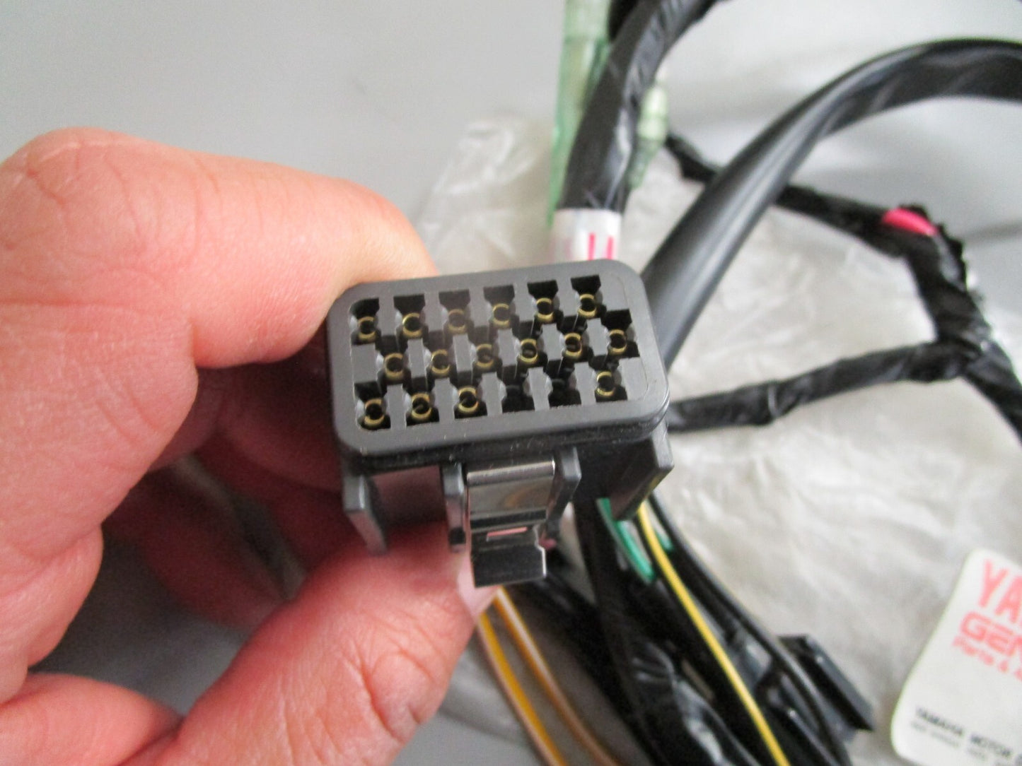 *NEW OEM* 0820 Yamaha 150 200HP Wire Harness 67H-8259M-00-00