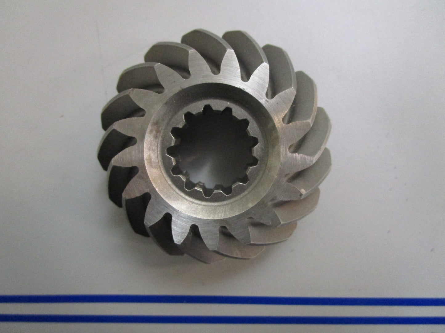 *NEW OEM* 0820 Mercury Quicksilver Pinion Gear 43-17064A3