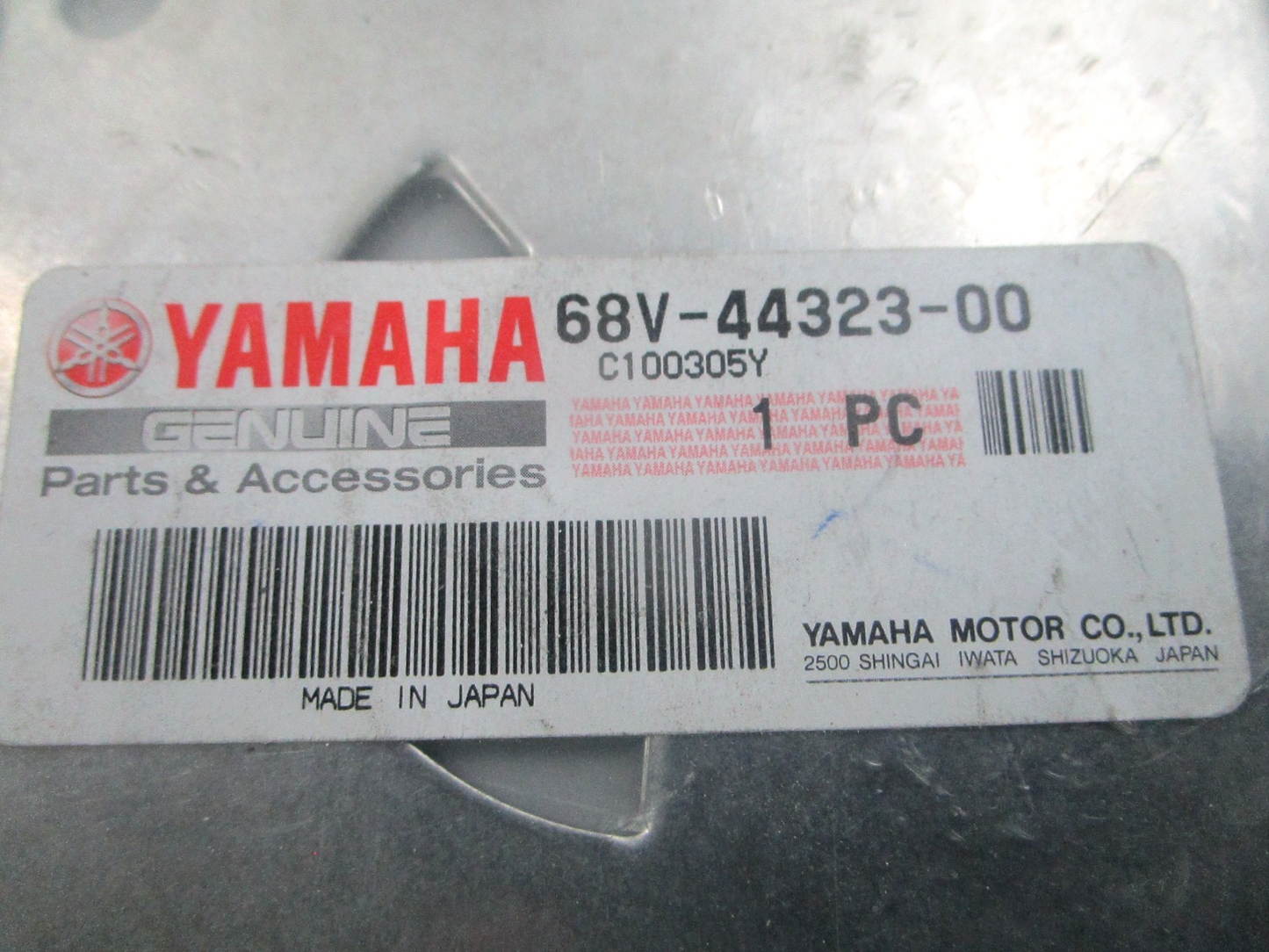NEW OEM Yamaha 68V-44323-00-00 Water Pump Plate 0810
