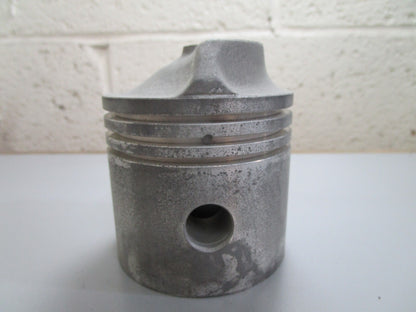 *NEW OEM* 0820 OMC Johnson Evinrude Piston 380568 0380568 311748