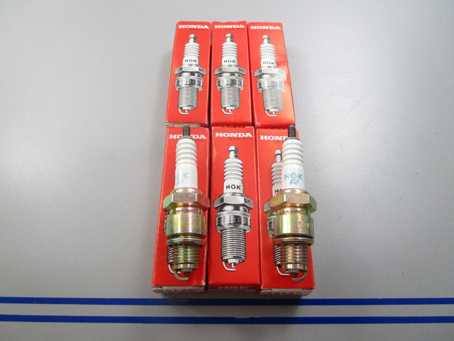 *NEW OEM* (LOT OF 6) 0810 Honda Spark Plug 98066-54716 DR4HS