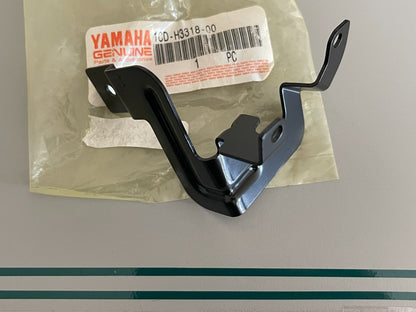 NEW OEM 1CD-H3318-00-00 Yamaha Flasher Stay 0810