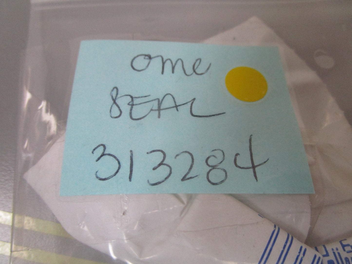 *NEW OEM* 0810 OMC Johnson Evinrude Seal 313284 0313284