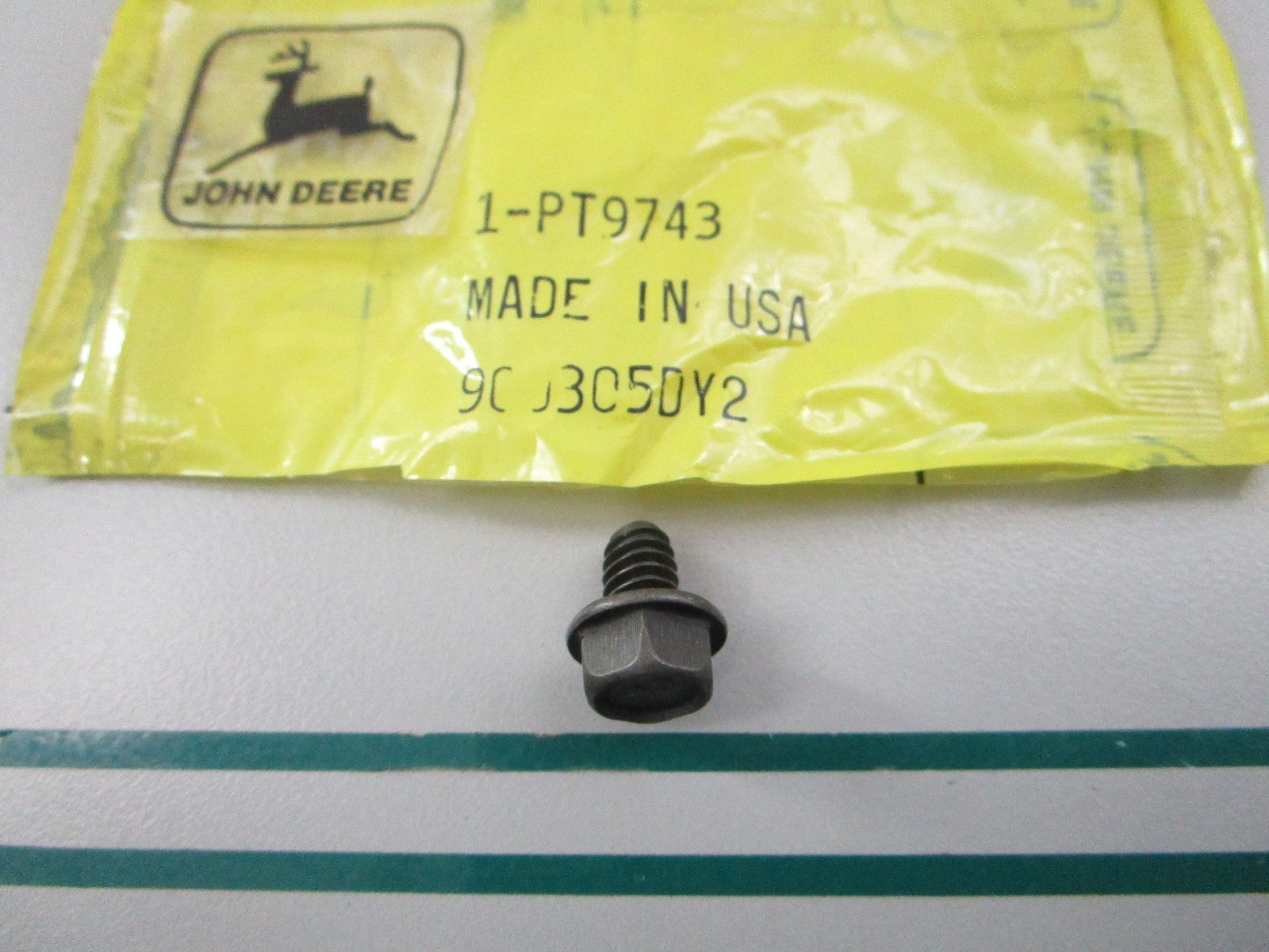NEW OEM PT9743 John Deere Bolt 0810