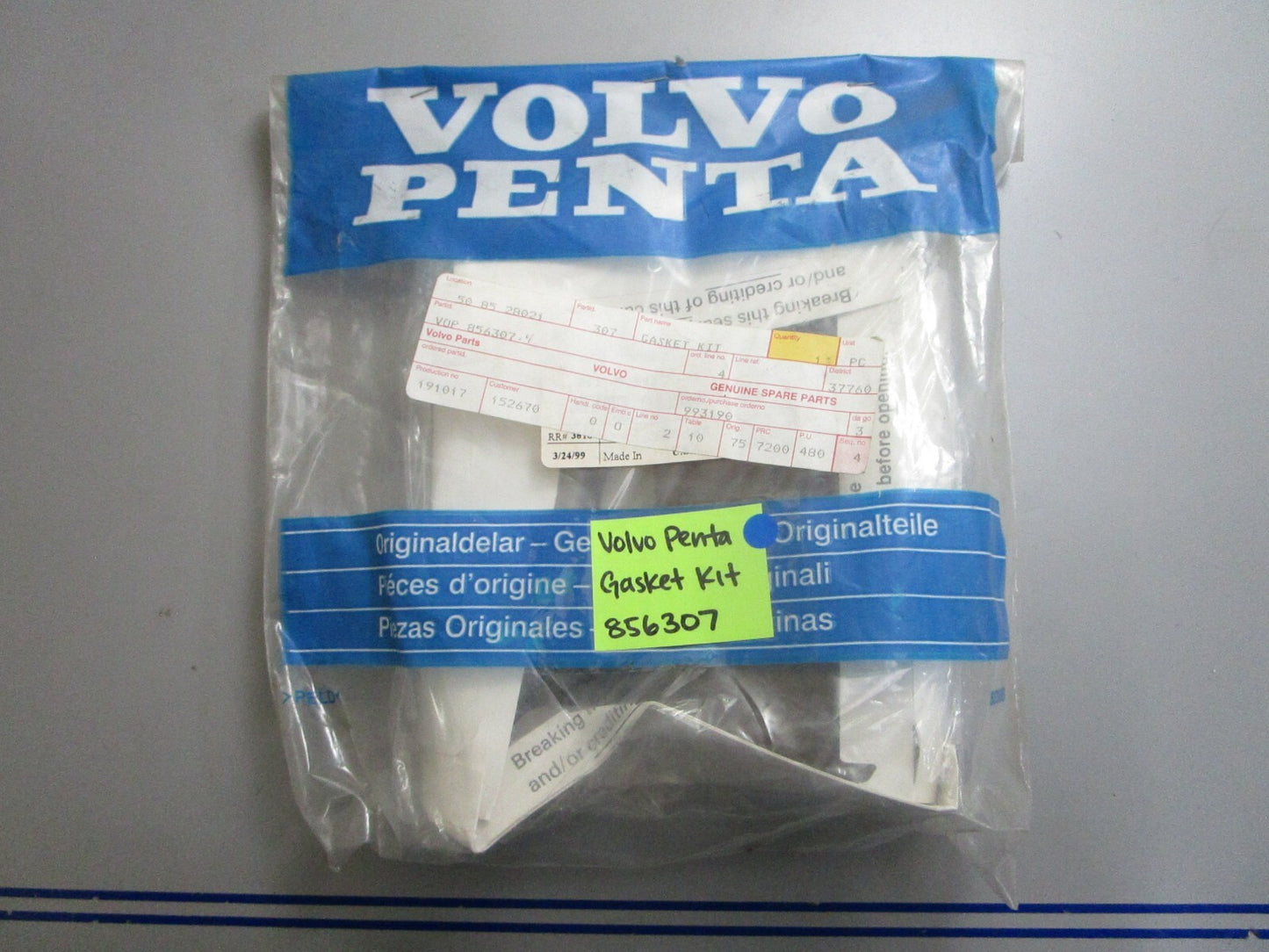 *NEW OEM* 0810 Volvo Penta Gasket Kit 856307