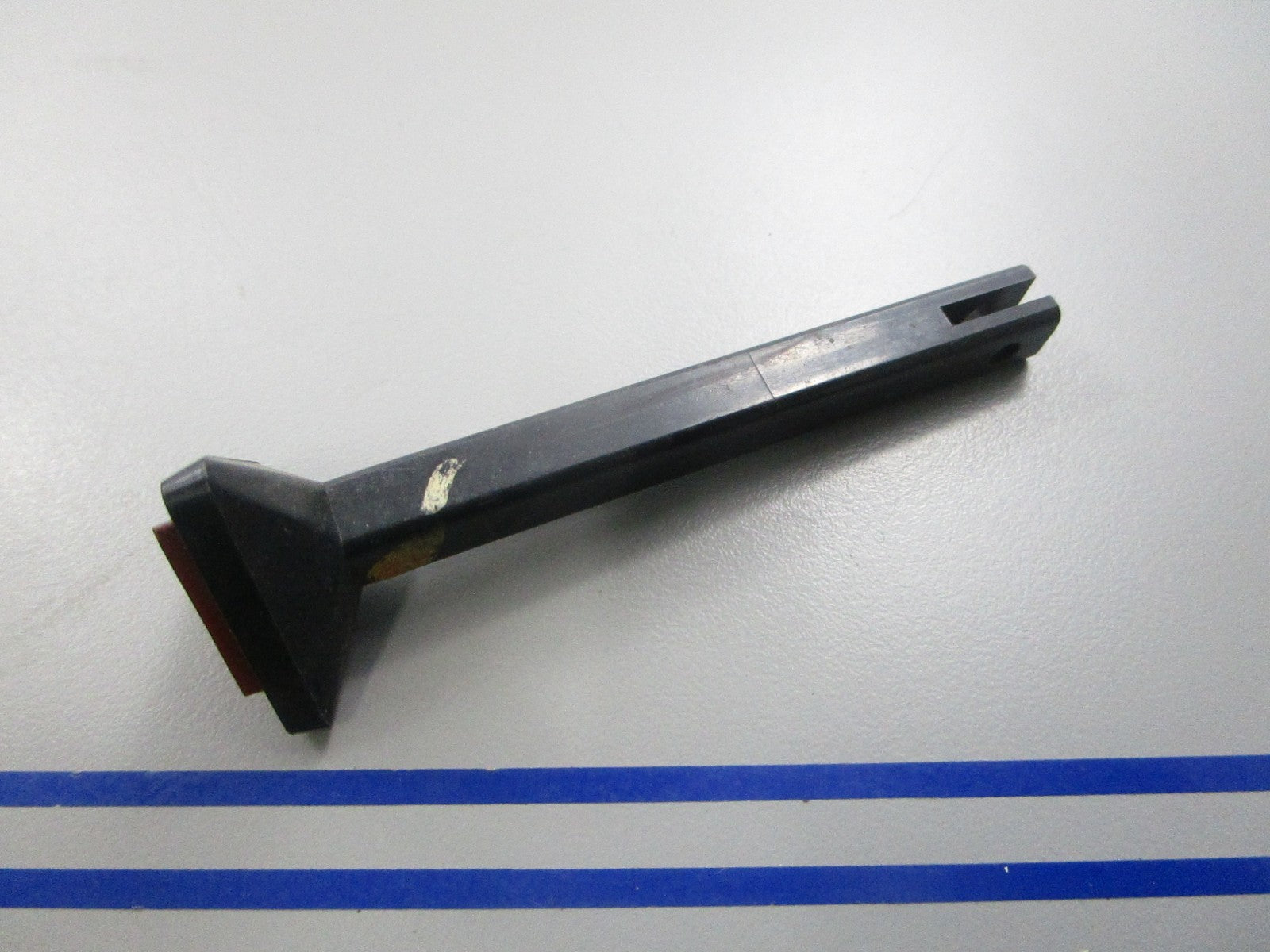 NEW OEM 308194 0308194 OMC Johnson Evinrude Choke Knob 0810