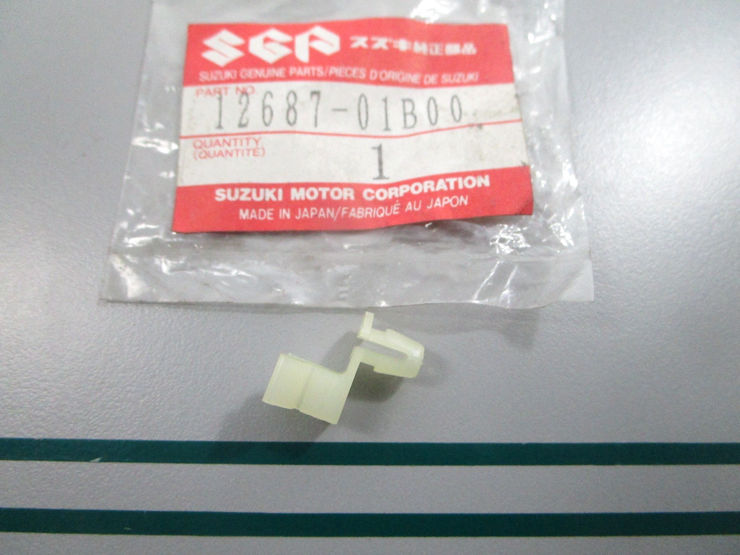 NEW OEM 12687-01B00 Suzuki Exhaust Valve Bushing 0810