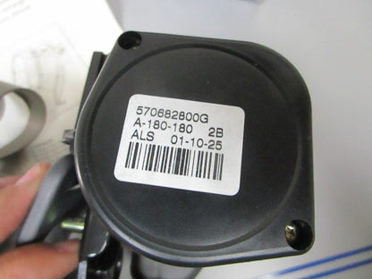 NEW OEM 30631112 Volvo Penta 2000- 2004 S40 Rear Center Seat Belt 0720