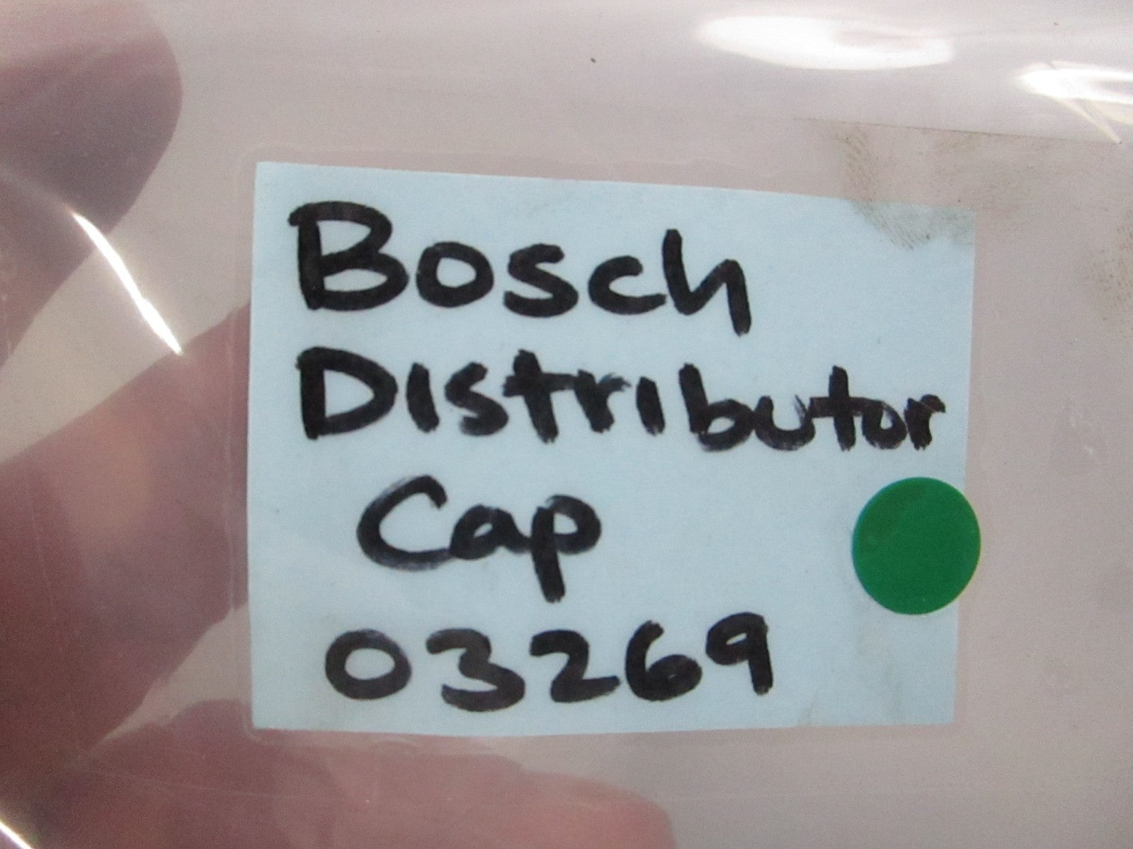NEW OEM 03269 Bosch Distributor Cap 0810
